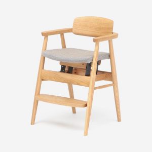 アクタスの学習椅子